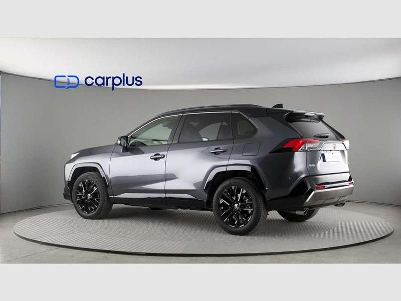Usado Toyota RAV4 Style 218 CV (160 kW) 2022 Gris SUV