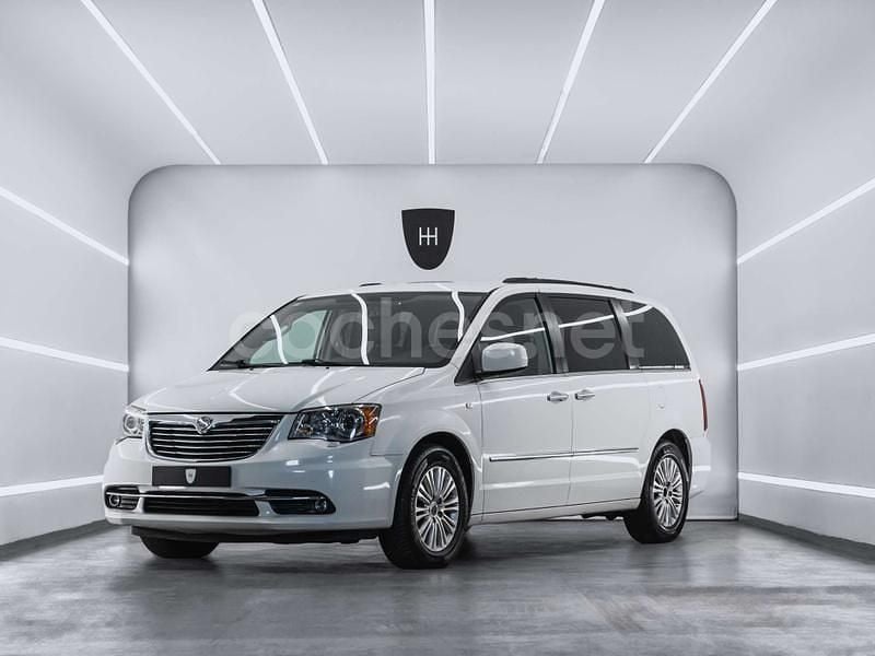 Blanco Usado 2012 Lancia Voyager Gold Monovolumen | 11.999 € (Buen precio) - Imagen 1/4