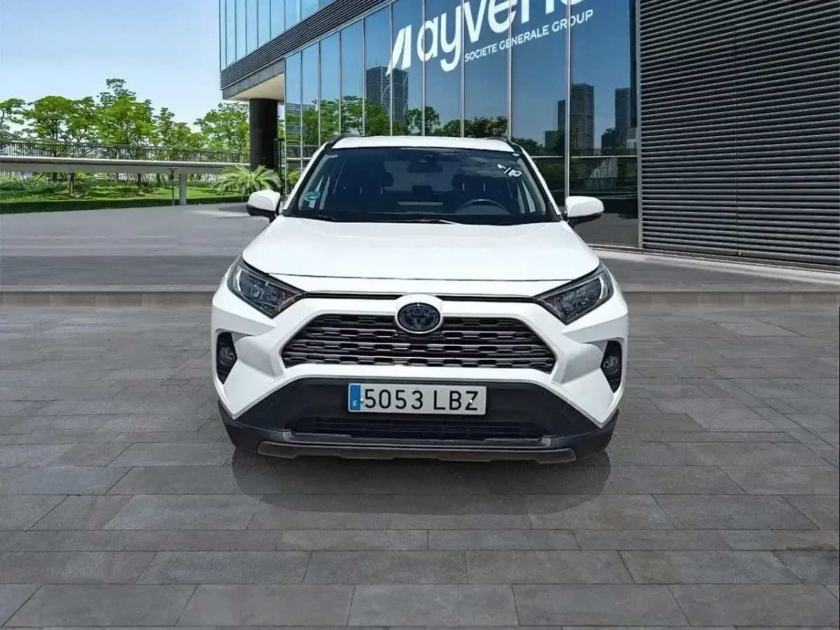 Usado Toyota RAV4 Advance 218 CV (160 kW) 2019 Blanco SUV
