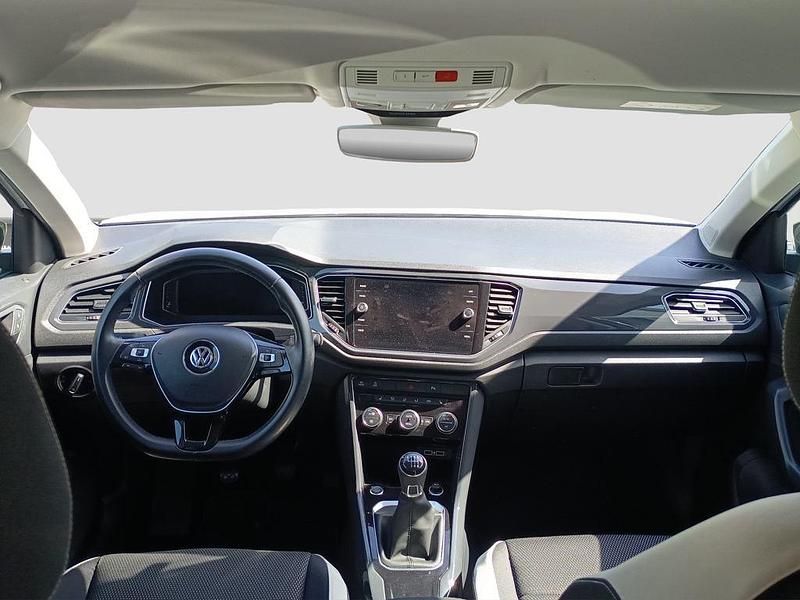 Usado VW T-Roc Sportline 150 CV (110 kW) 2018 Gris SUV