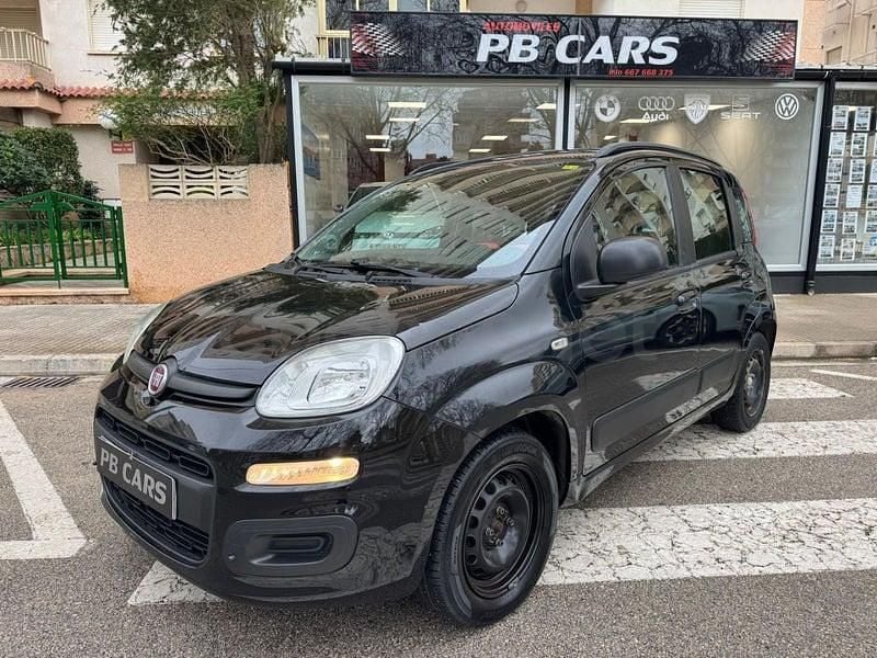 Usado Fiat Panda Pop 69 CV (50 kW) 2014 Negro Utilitario