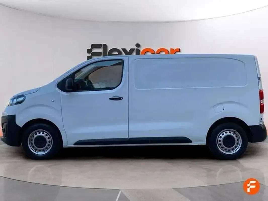 Usado Opel Vivaro 102 CV (75 kW) 2023 Blanco Monovolumen