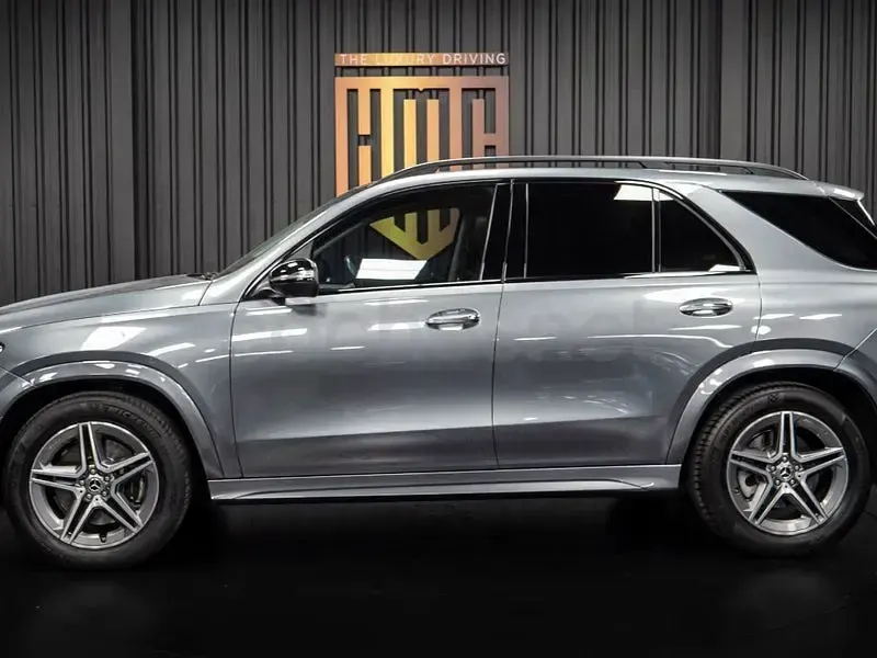 Usado Mercedes GLE300 272 CV (200 kW) 2022 Gris / plata SUV