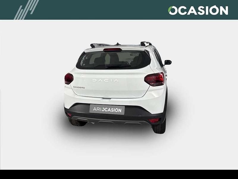 Usado Dacia Sandero Expression 91 CV (66 kW) 2024 Blanco Utilitario