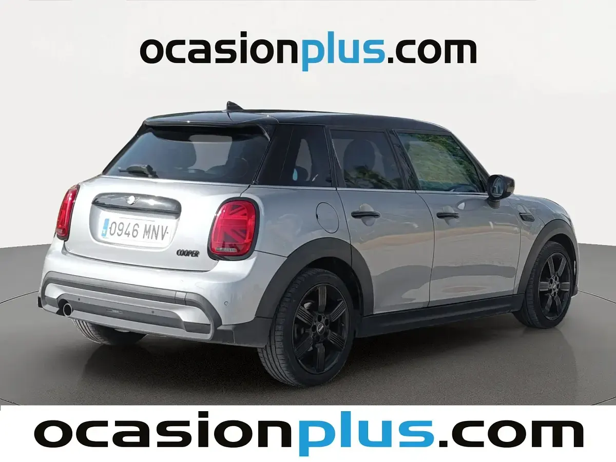 Usado Mini Cooper 136 CV (100 kW) 2024 Gris plata Utilitario