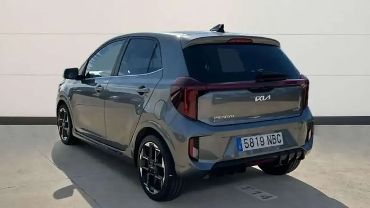 Usado Kia Picanto GT-Line 79 CV (58 kW) 2025 Gris Utilitario