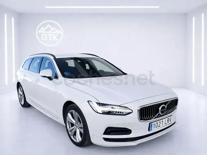 Usado Volvo V90 Momentum 197 CV (144 kW) 2021 Blanco Familiar