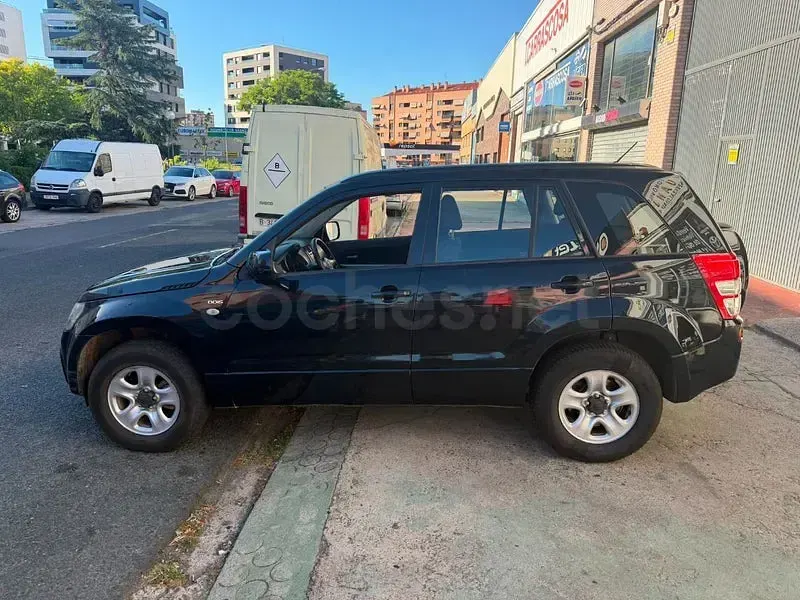 Usado Suzuki Grand Vitara 129 CV (94 kW) 2010 Negro SUV