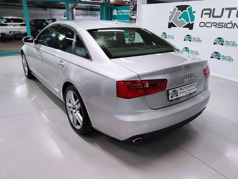 Usado Audi A6 Ambiente 245 CV (180 kW) 2011 Plateado Berlina