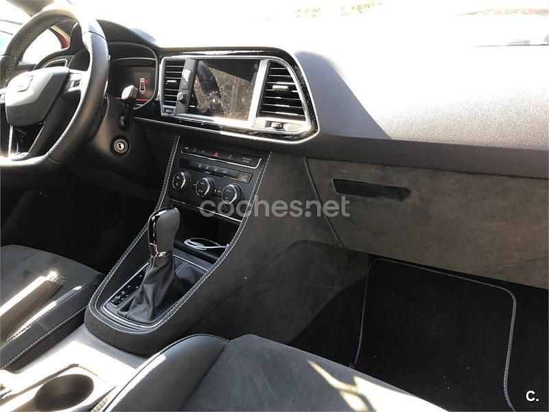 Usado Cupra Leon 290 CV (213 kW) 2016 Rojo Familiar