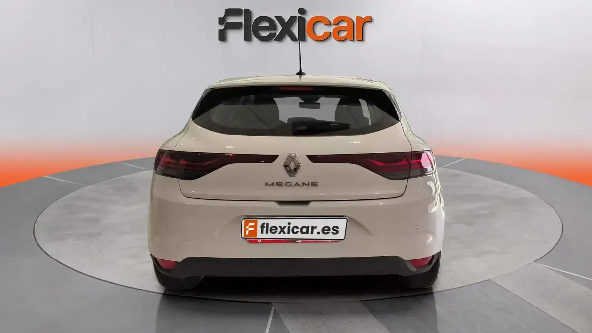 Usado Renault Mégane II Business 115 CV (84 kW) 2021 Blanco Berlina
