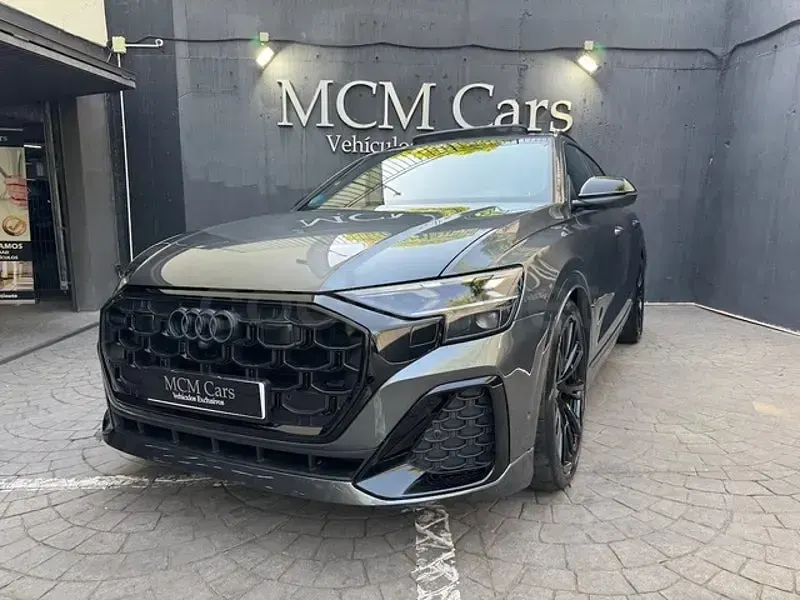 Usado Audi Q8 Sport 286 CV (210 kW) 2024 Gris SUV