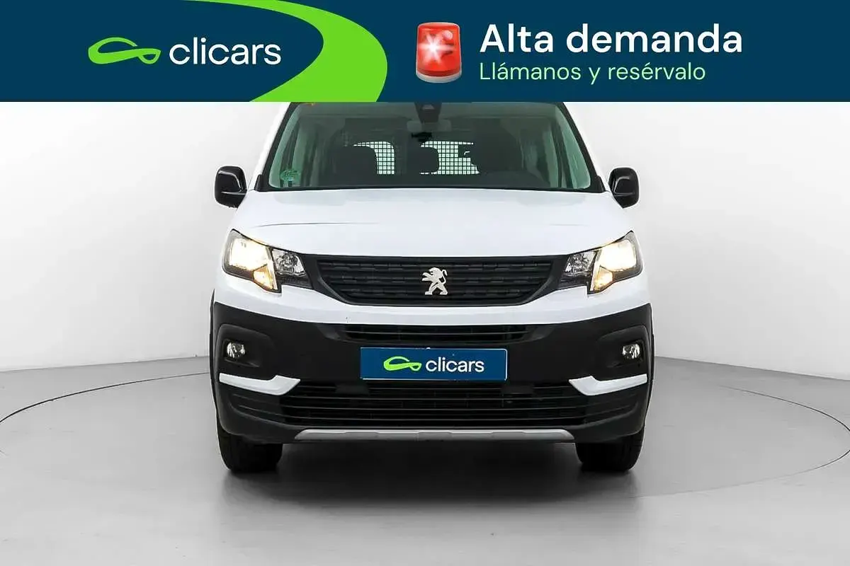 Usado Peugeot Rifter Business-Line 102 CV (75 kW) 2023 Blanco Monovolumen