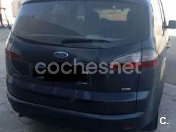 Usado Ford S-MAX Trend 140 CV (102 kW) 2006 Negro Monovolumen