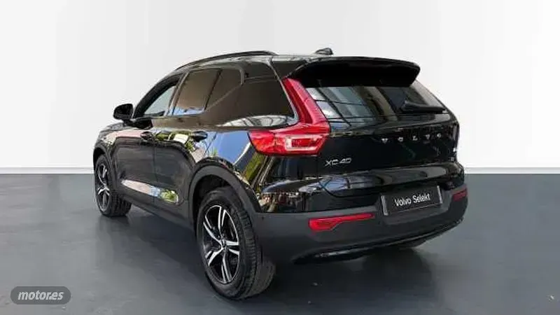 Usado Volvo XC40 Plus 2025 Negro SUV