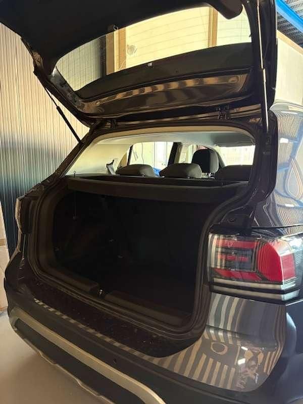 Begagnad VW T-Cross Life 95 HK (69 kW) 2024 Grå SUV
