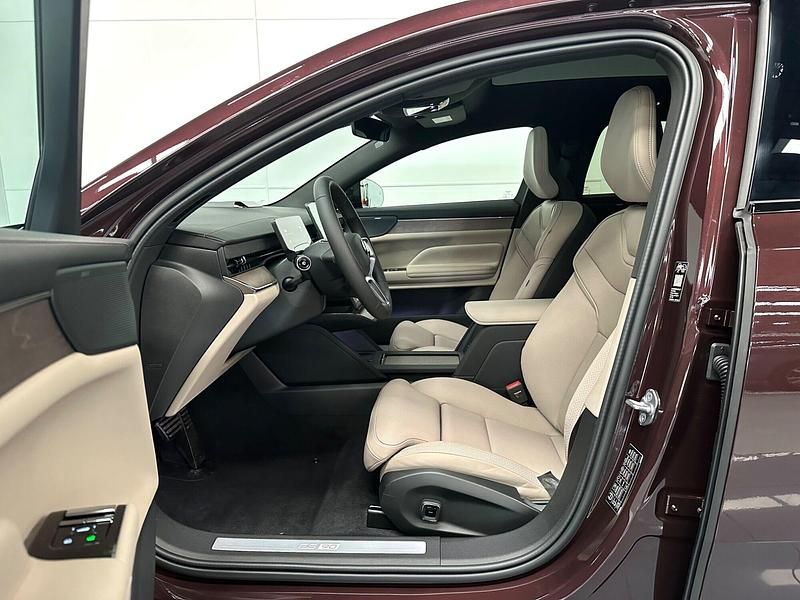 Nuevo Volvo ES90 Plus 244 kW (333 CV) 2026 Rojo Berlina