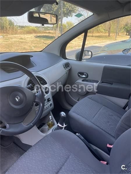 Beige Usado 2005 Renault Modus Monovolumen | 3000 € (Precio justo) - Imagen 1/4