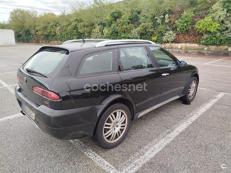 Usado Alfa Romeo Crosswagon 150 CV (110 kW) 2005 Negro Familiar