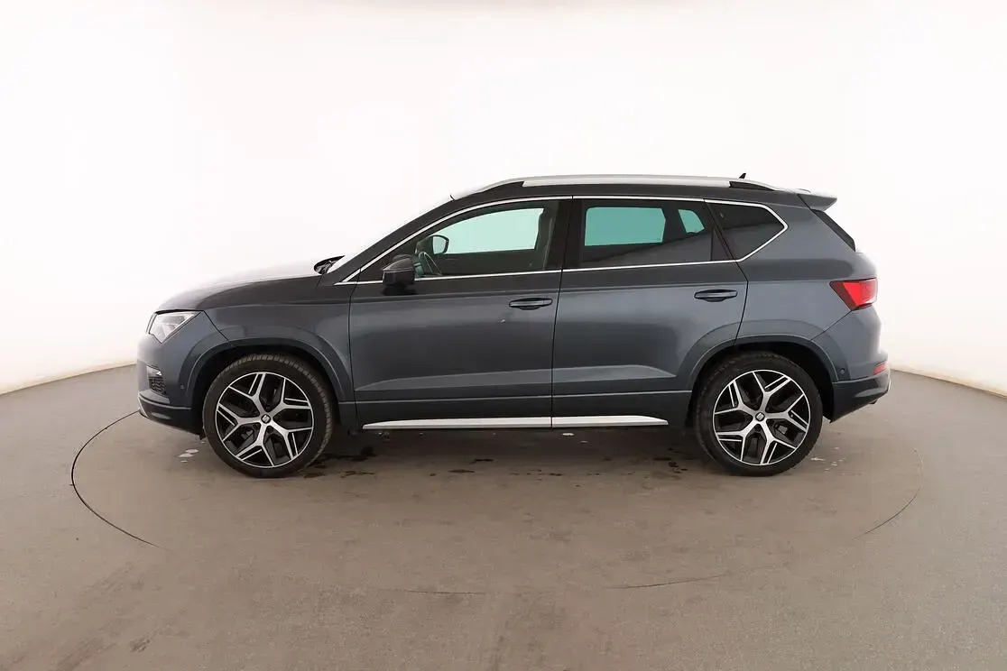 Usado Seat Ateca 4Drive 190 CV (139 kW) 2018 Gris SUV