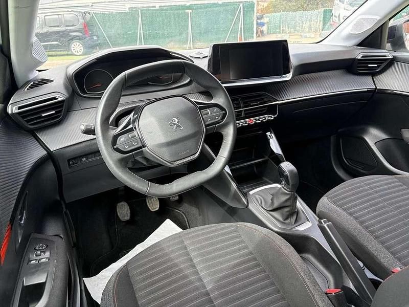 Usado Peugeot 208 Active 68 CV (50 kW) 2022 Blanco Utilitario