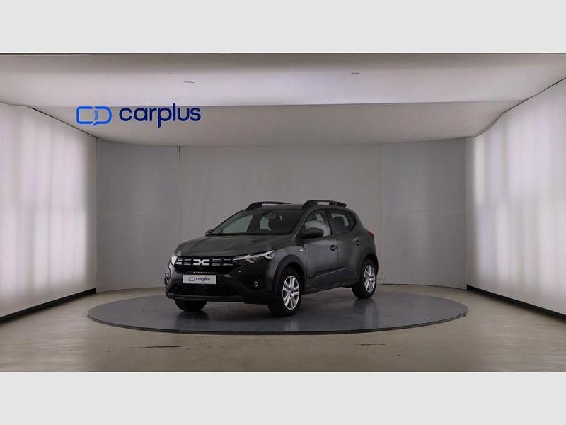 Gris urban (metalizado) Usado 2024 Dacia Sandero Expression Utilitario | 16.990 € (Precio justo) - Imagen 1/4