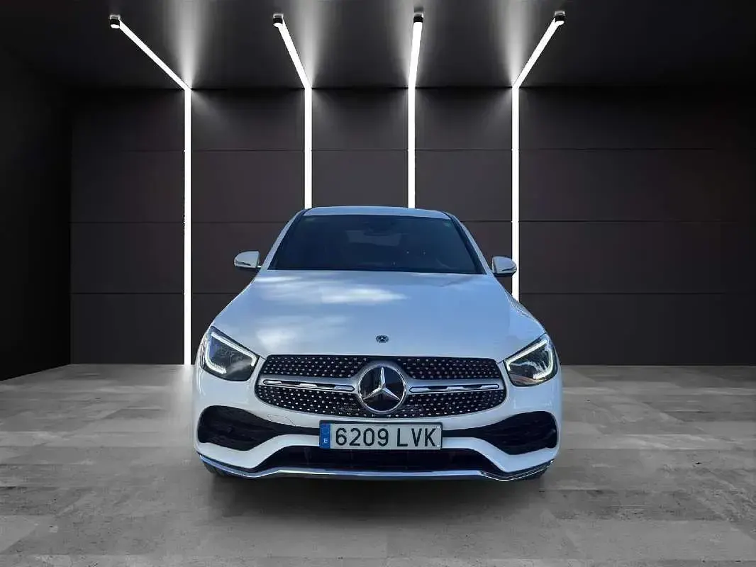 Occasion Mercedes GLC300 245 PK (180 kW) 2021 Wit Coupé