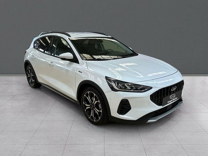 Usado Ford Focus Active 155 CV (114 kW) 2022 Blanco Familiar