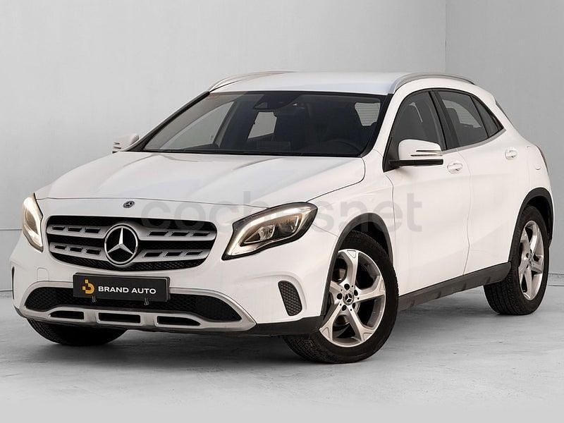 Usado Mercedes GLA200 136 CV (100 kW) 2018 Blanco SUV