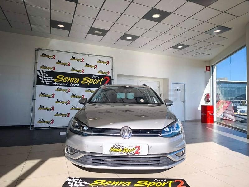 Usado VW Golf VII Advance 115 CV (84 kW) 2019 Gris / plata Familiar