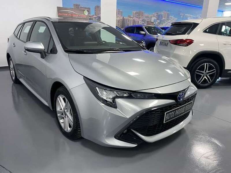 Plateado Usado 2022 Toyota Corolla Active Familiar | 23.990 € (Un poco caro) - Imagen 1/4