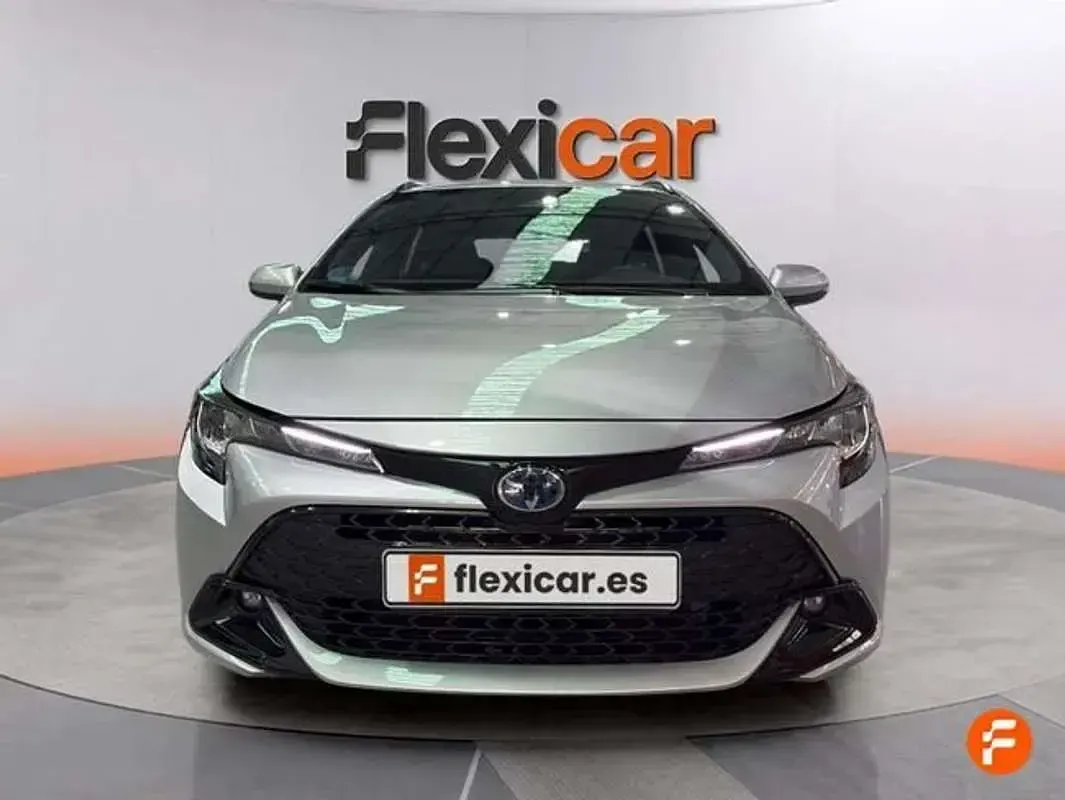 Usado Toyota Corolla Active 140 CV (102 kW) 2023 Gris Familiar
