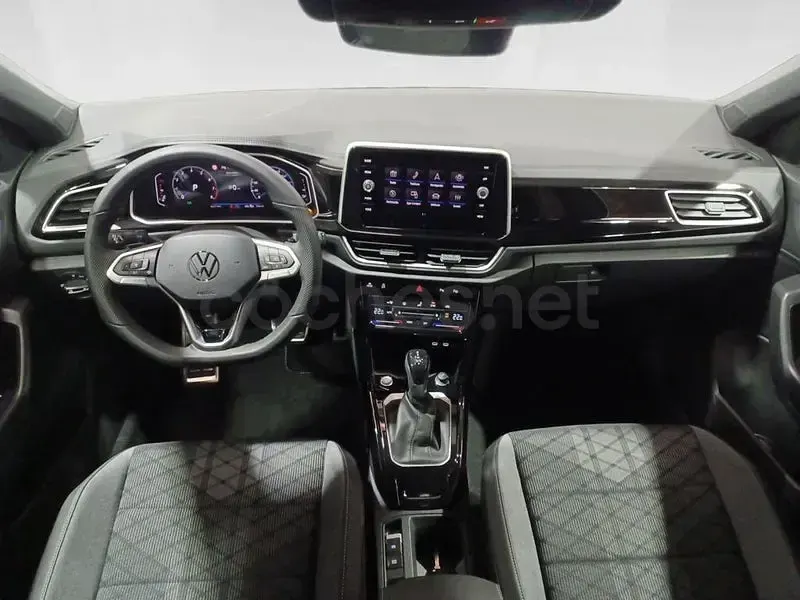 Usado VW T-Roc R-line 150 CV (110 kW) 2026 Gris / plata SUV