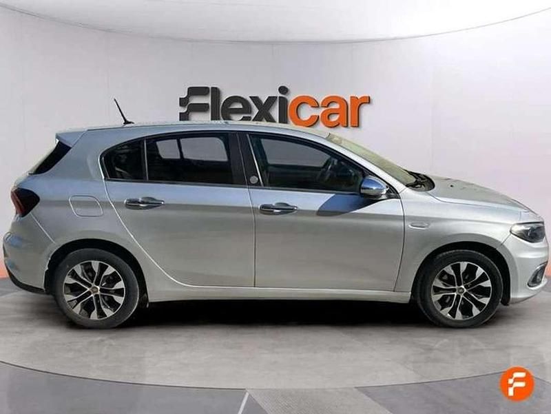 Usado Fiat Tipo S 120 CV (88 kW) 2019 Gris Familiar
