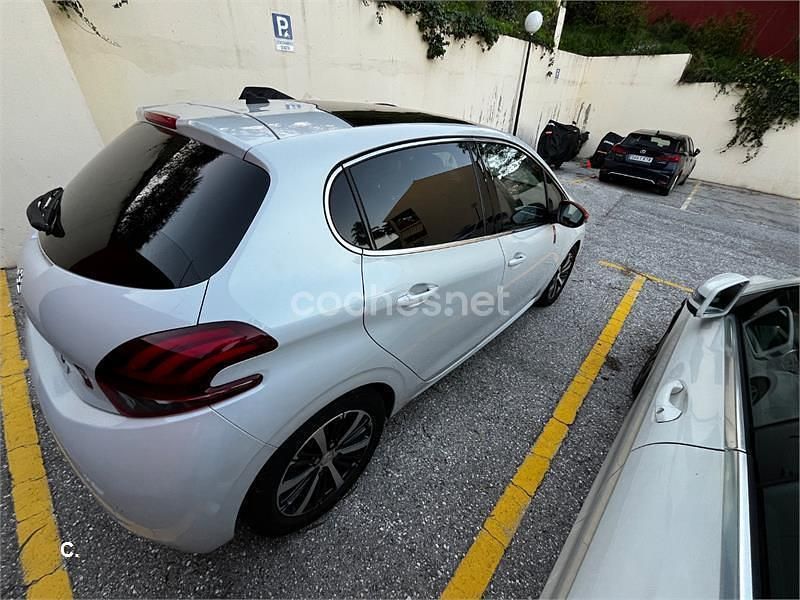 Usado Peugeot 208 Roland Garros 100 CV (73 kW) 2015 Blanco Utilitario