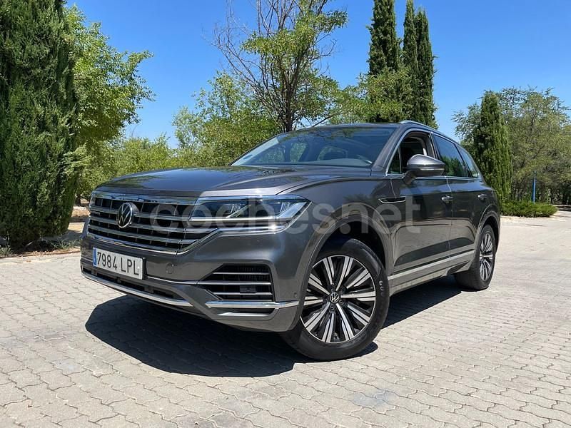 Gris Usado 2021 VW Touareg SUV | 44.990 € (Precio justo) - Imagen 1/4
