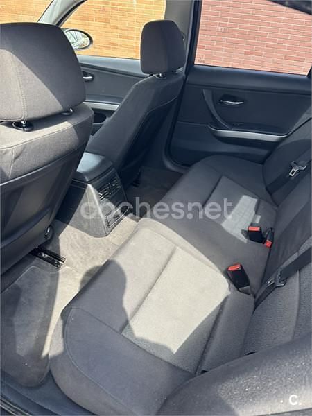 Negro Usado 2006 BMW 320 Berlina | 4800 € (Buen precio) - Imagen 1/4