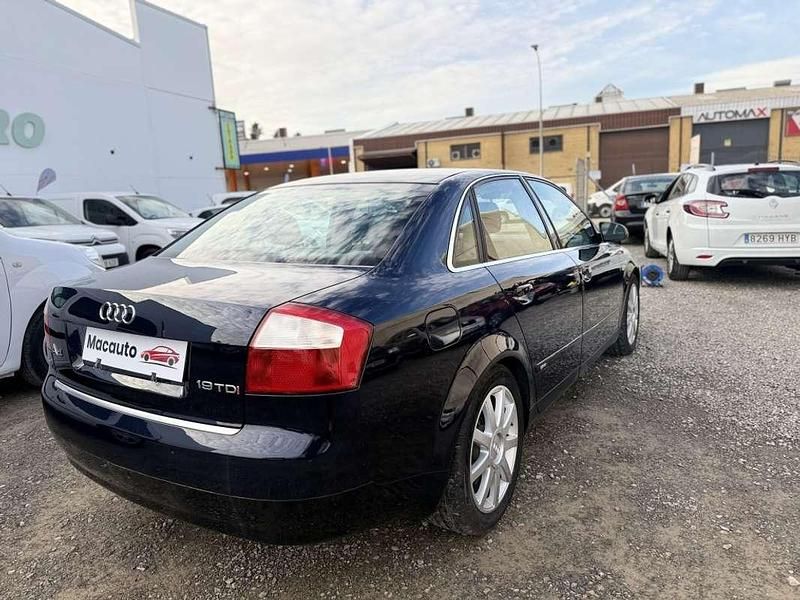 Usado Audi A4 131 CV (96 kW) 2005 Negro Berlina