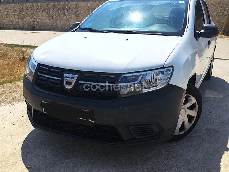 Usado Dacia Sandero Essentiel 73 CV (53 kW) 2018 Blanco Berlina