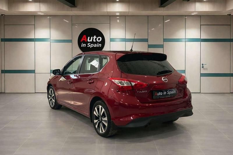 Usado Nissan Pulsar N-Connecta 116 CV (85 kW) 2016 Rojo Utilitario