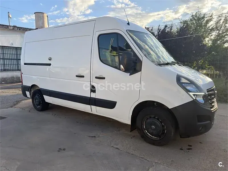 Usado Opel Movano 125 CV (91 kW) 2011 Blanco Monovolumen