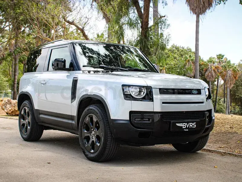 Usado Land Rover Defender SE 200 CV (147 kW) 2020 Gris / plata SUV