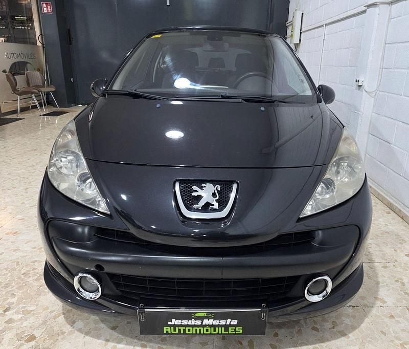 Usado Peugeot 207 Sport 90 CV (66 kW) 2008 Negro Utilitario