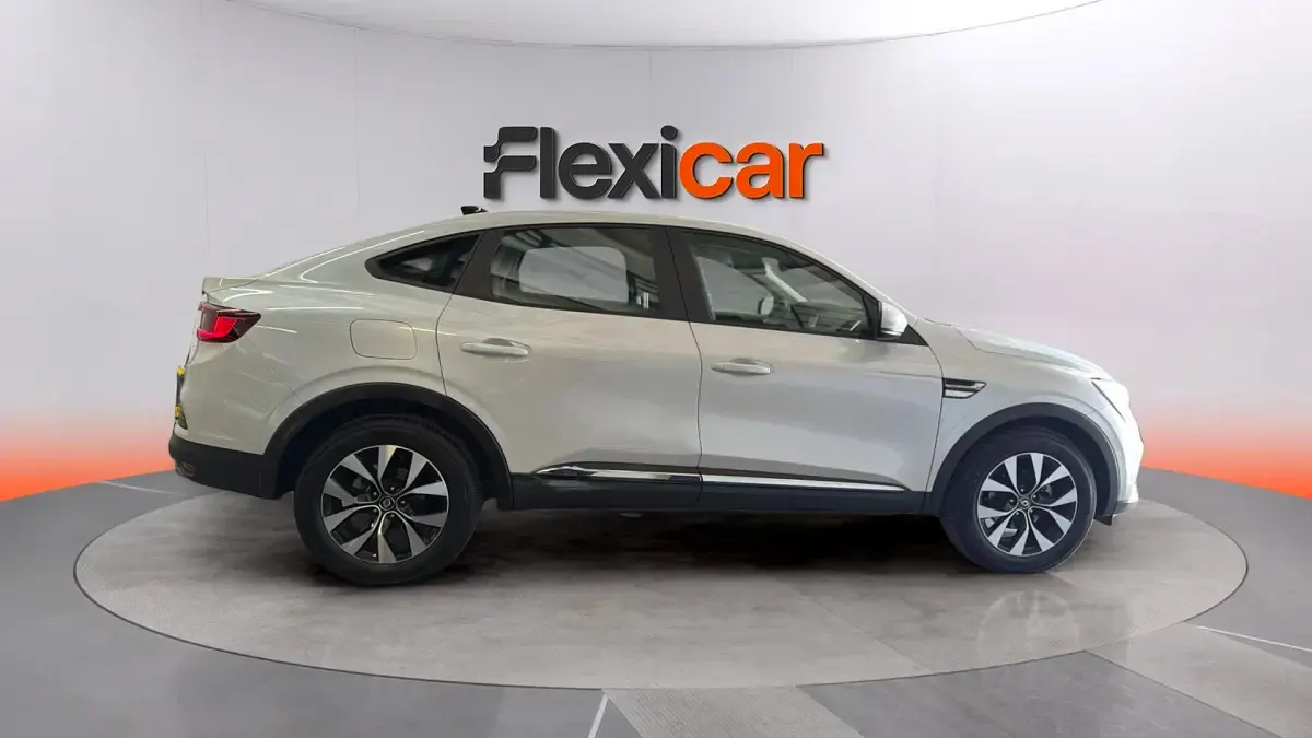 Usado Renault Arkana Intens 140 CV (102 kW) 2021 Blanco SUV