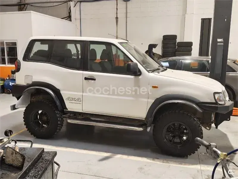 Usado Nissan Terrano Comfort 125 CV (91 kW) 2005 Blanco SUV
