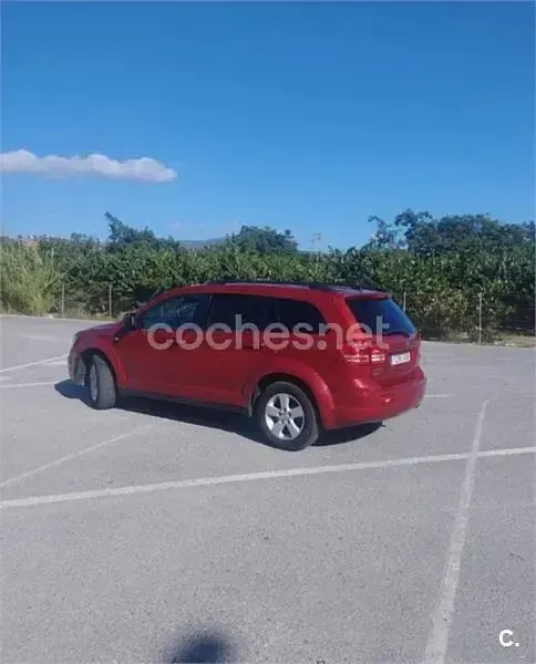 Usado Dodge Journey SXT 140 CV (102 kW) 2010 Rojo SUV