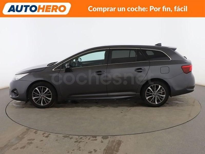 Usado Toyota Avensis Advance 143 CV (105 kW) 2016 Gris Familiar