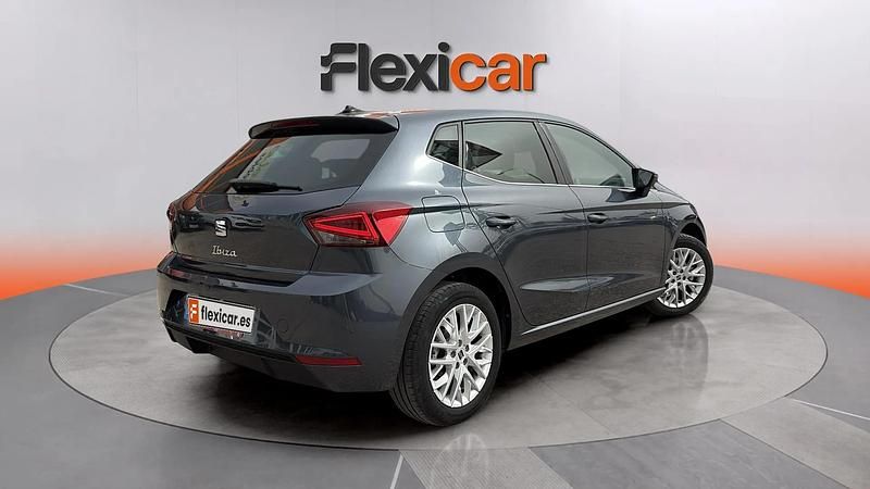 Usado Seat Ibiza XCELLENCE 116 CV (85 kW) 2024 Gris Utilitario