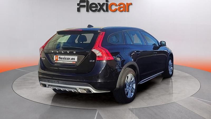 Usado Volvo V60 Kinetic 150 CV (110 kW) 2018 Negro Familiar