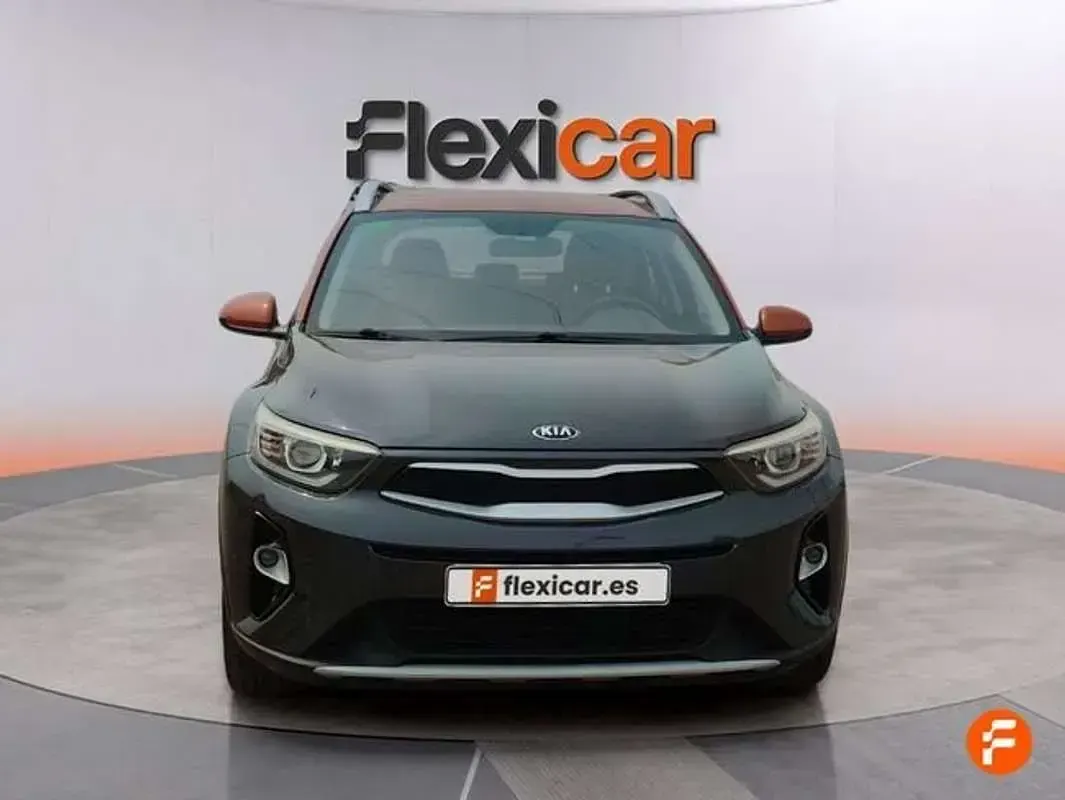 Usado Kia Stonic 120 CV (88 kW) 2018 Negro SUV